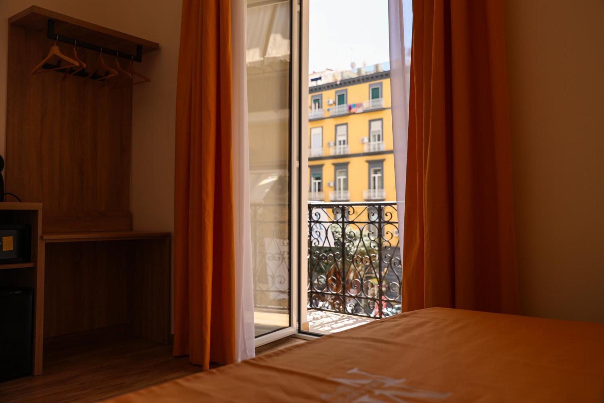 Mia Napoli Bed & Breakfast Luaran gambar